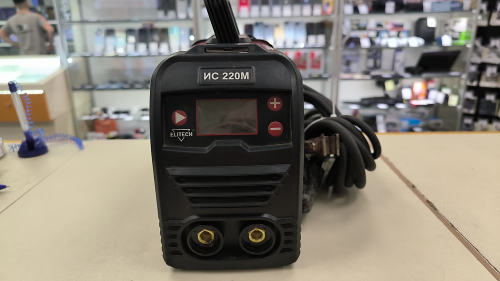 Сварочный аппарат Elitech ИС 220М