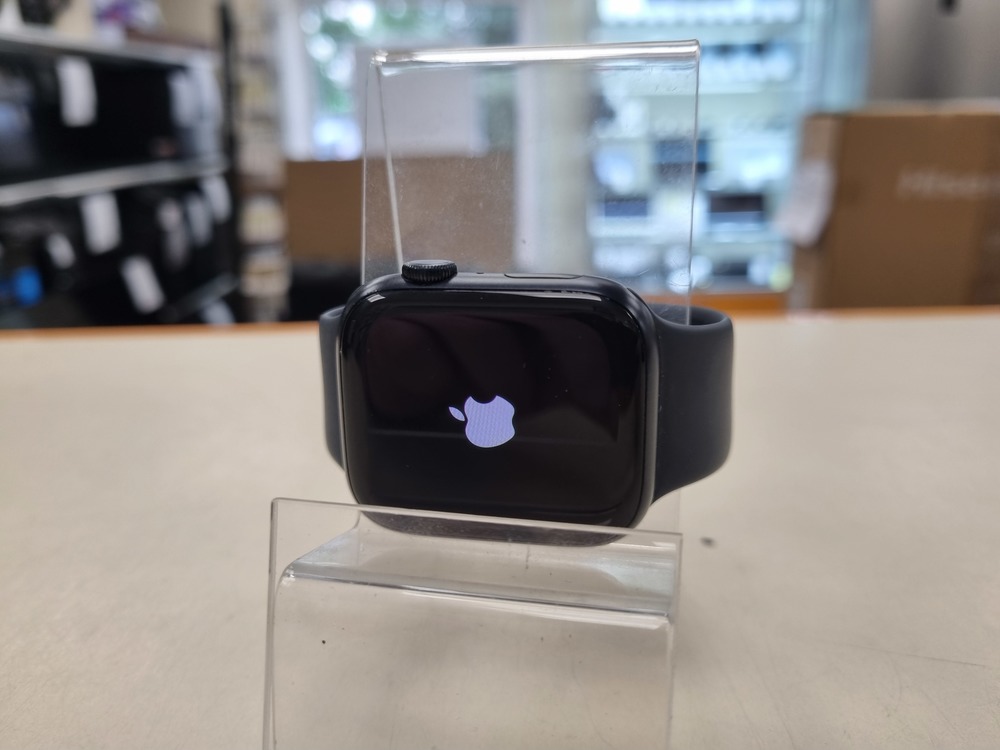 Смарт-часы Apple Watch Series 7 45mm