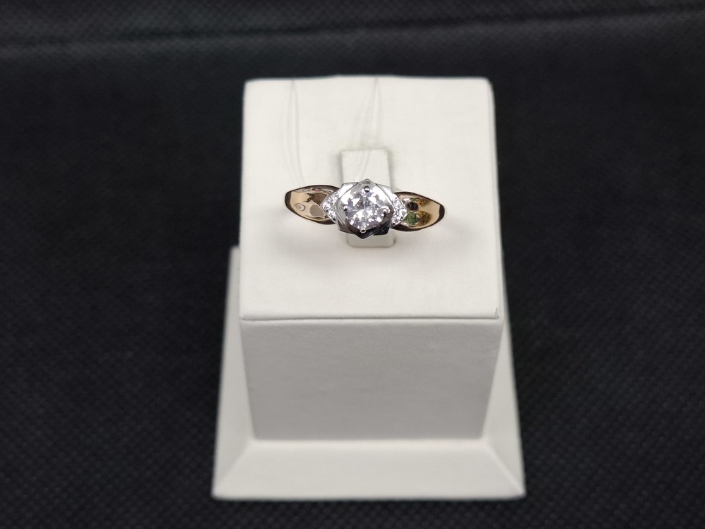 КОЛЬЦО С КАМНЯМИ (Au 585)