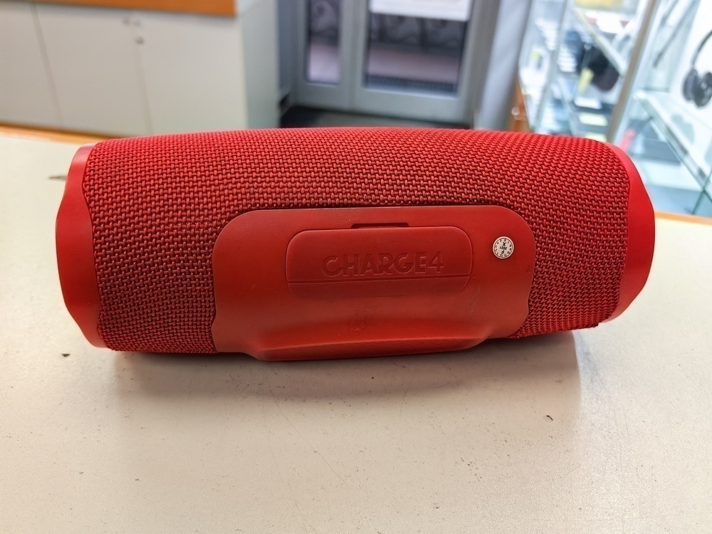 Умная колонка JBL Сlip4