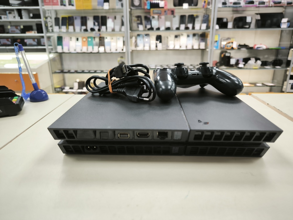 Игровая приставка PlayStation 4 FAT 500GB
