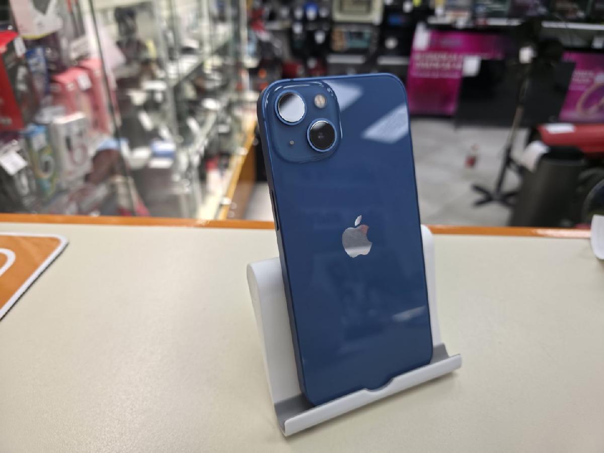 Смартфон Apple iPhone 13 128Gb