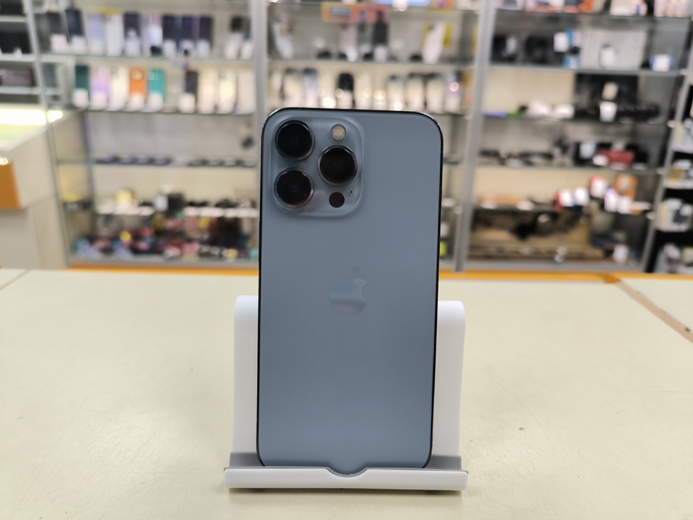 Смартфон Apple iPhone 13 Pro 256Gb