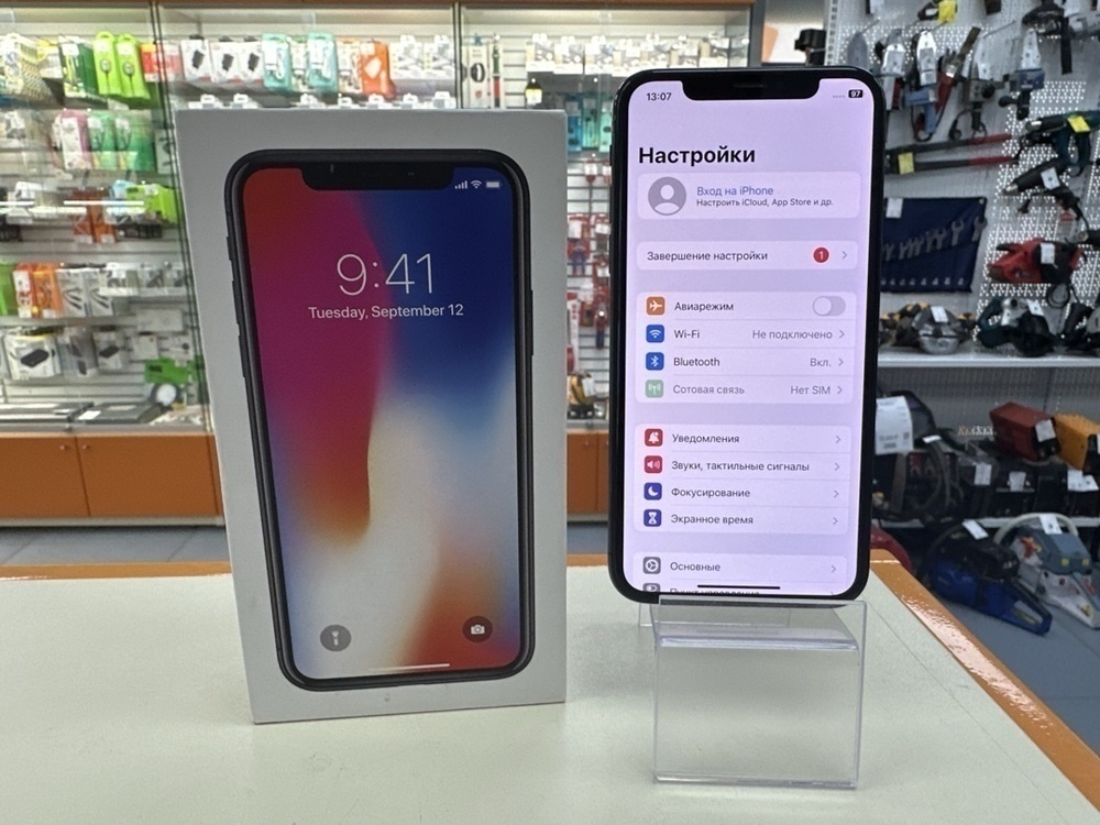 Смартфон Apple iPhone X 64Gb
