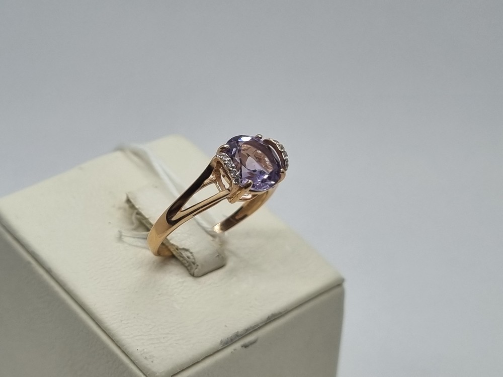 КОЛЬЦО С КАМНЯМИ (Au 585)