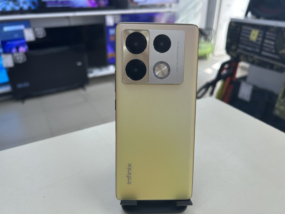 Смартфон Infinix Note 40 Pro 12/256