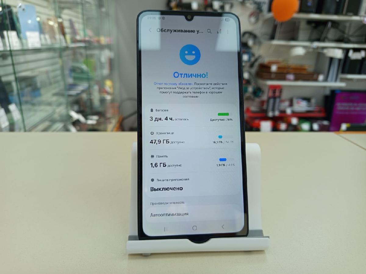Смартфон Samsung Galaxy A06 4/64