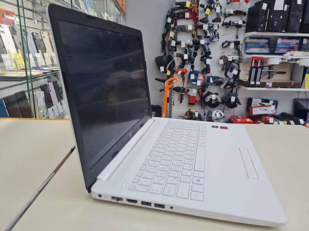 Ноутбук HP; Ryzen 3 3200U, Radeon Vega 3, 8 Гб, 256 Гб, Нет