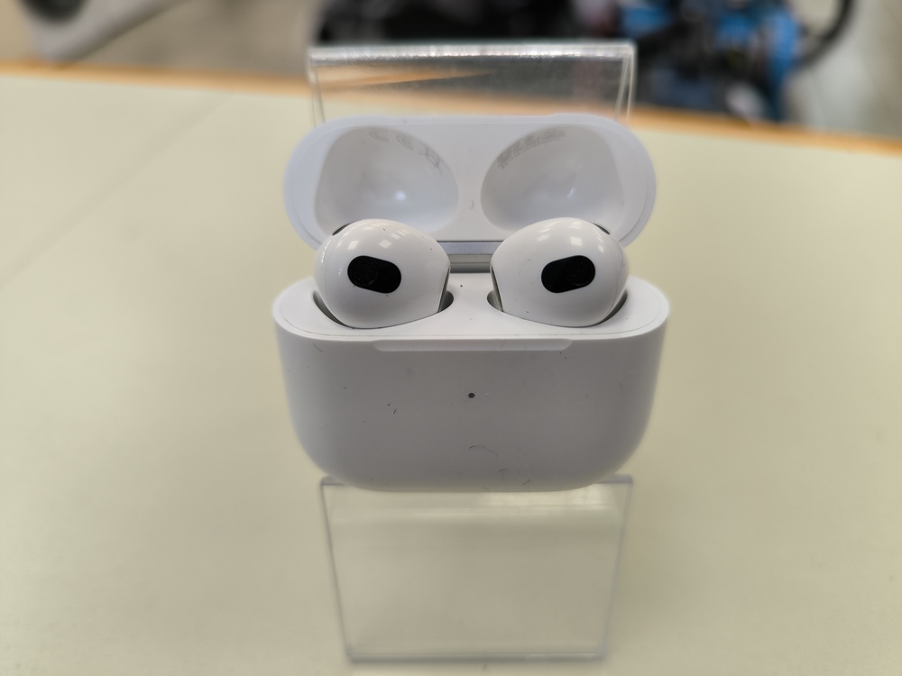 Наушники беспроводные Apple Airpods 3