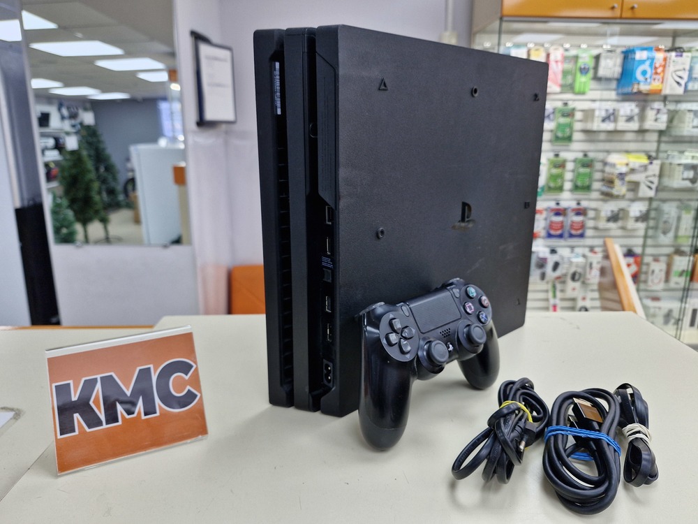Игровая приставка PlayStation 4 Pro 1Tb