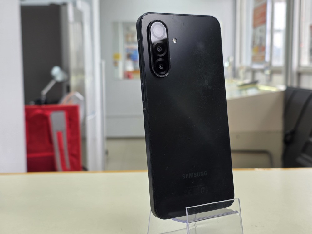 Смартфон Samsung Galaxy A17 8/256