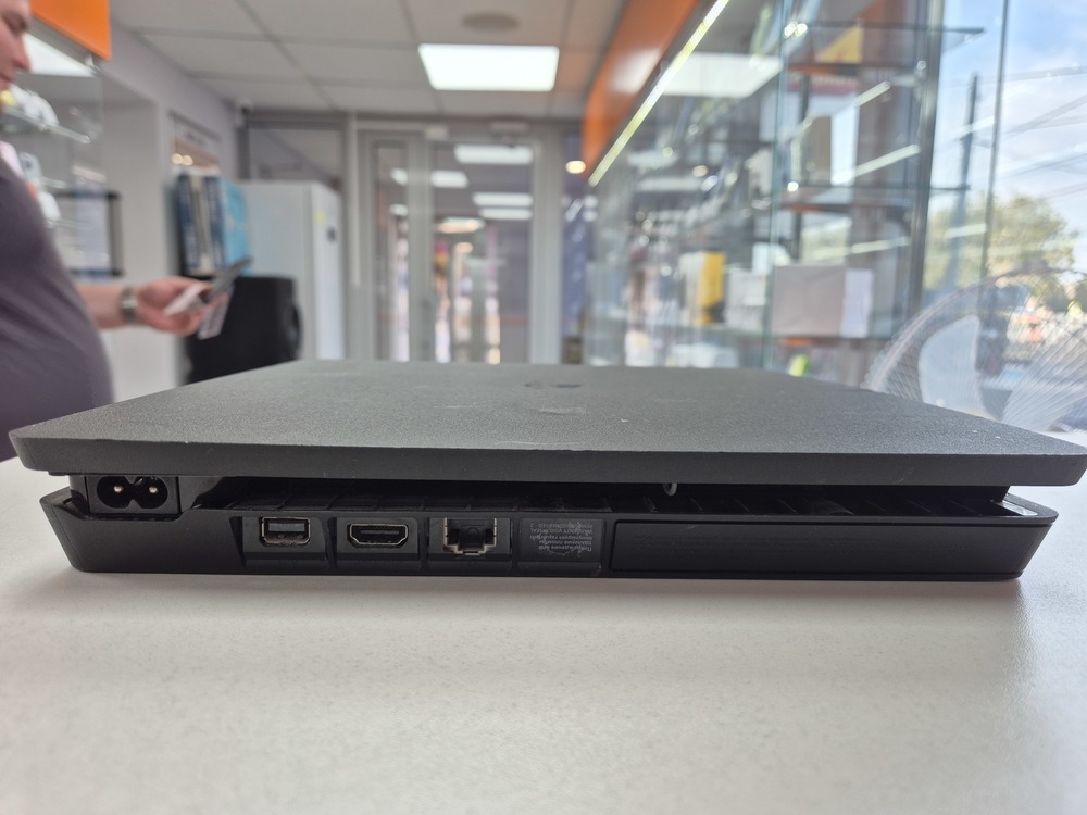 Игровая приставка PlayStation 4 Slim 500GB