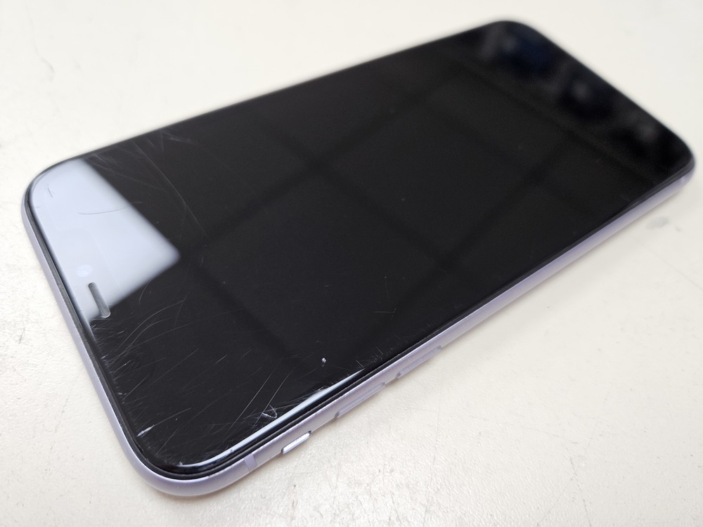 Смартфон Apple iPhone 11 64Gb