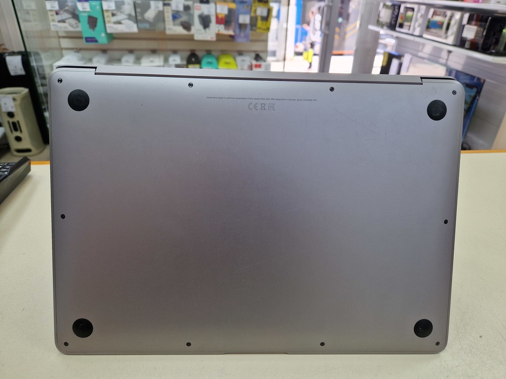 Ноутбук Apple MacBookAir с дисплеем Retina 13 дюймов A1932 (2019)