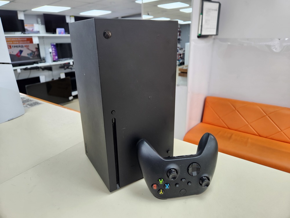 Игровая приставка Xbox Series X 1Tb