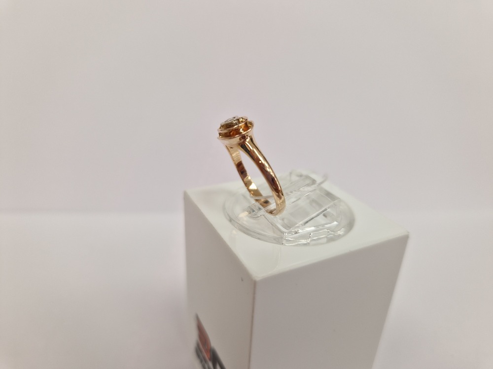 КОЛЬЦО С КАМНЯМИ (Au 585)