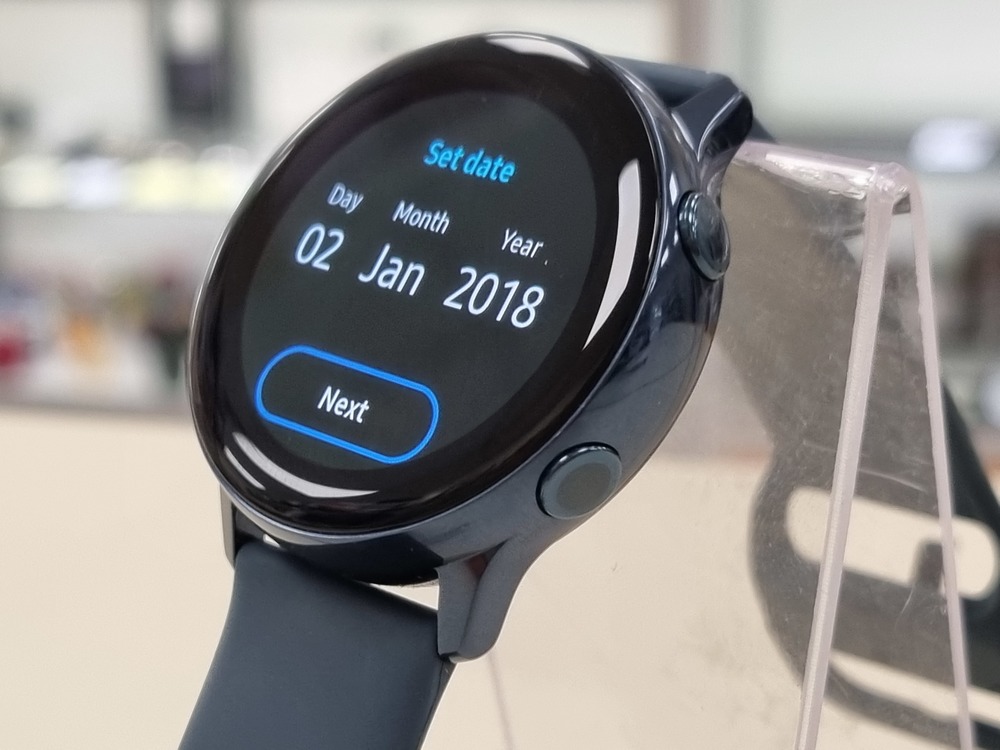 Смарт-часы Samsung SM-R500