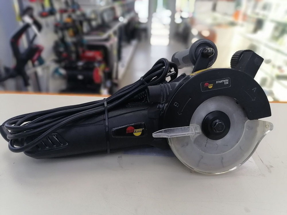 Угловая шлифмашина Starwin 125мм retail