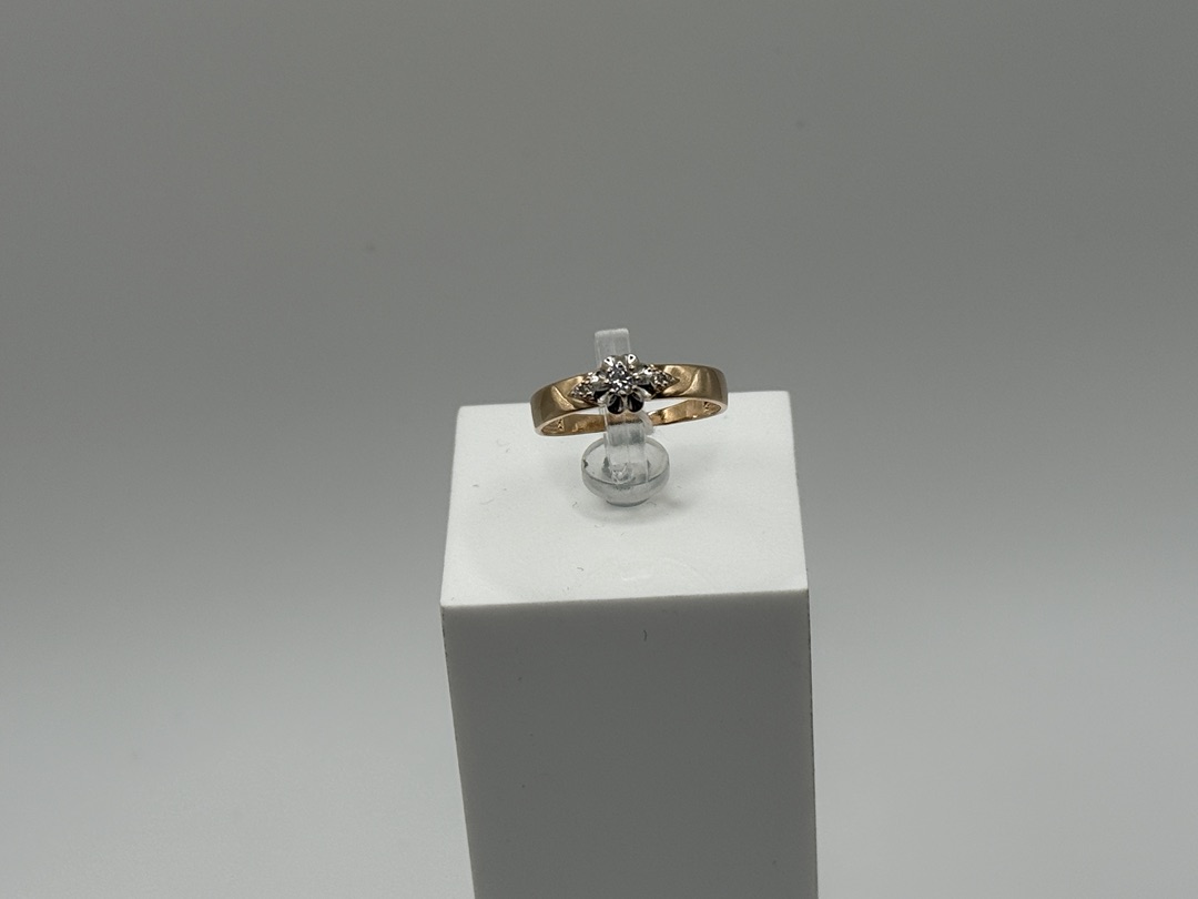 КОЛКМИ585 КОЛЬЦО С КАМНЯМИ (Au 585)