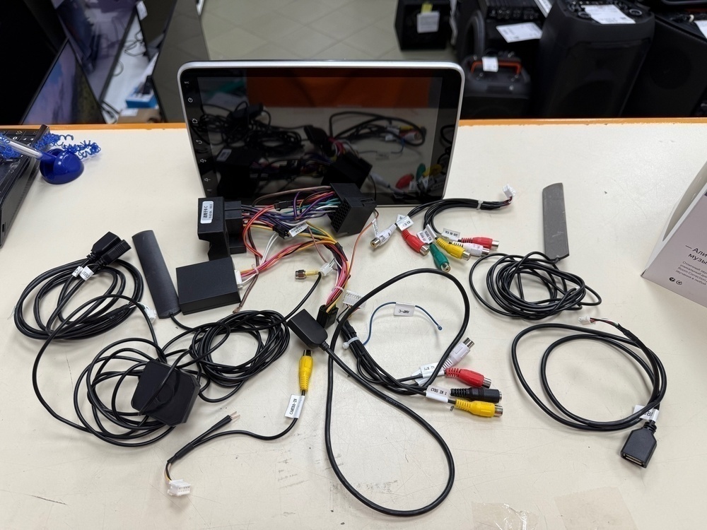 Автомагнитола Teyes CC3 4/32GB