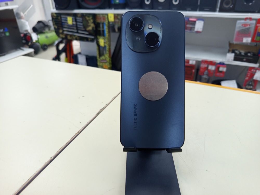 Смартфон Tecno Spark Go 2024 4/64