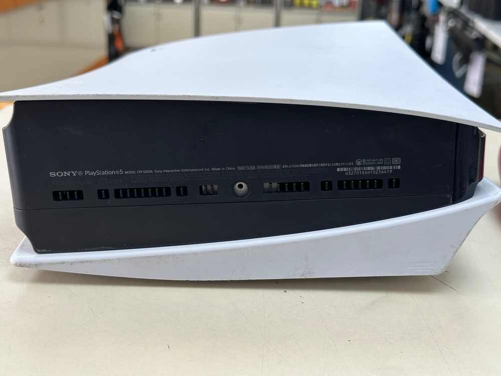 Игровая приставка PlayStation 5 825Gb (С дисководом)