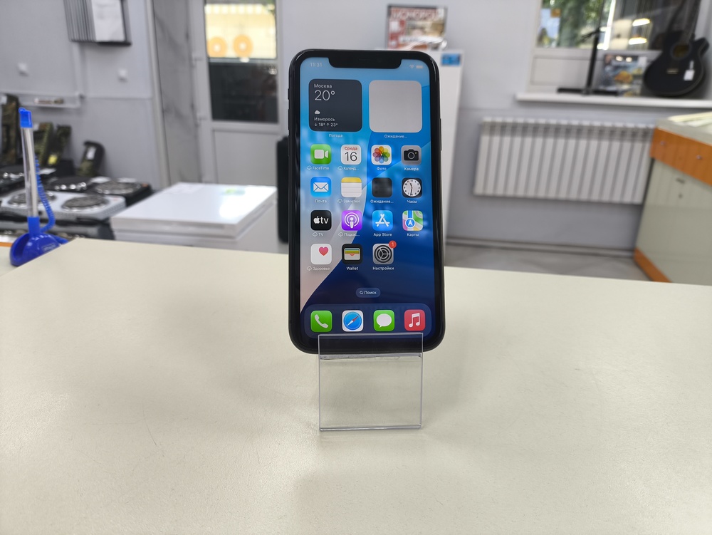 Смартфон Apple iPhone 11 64Gb