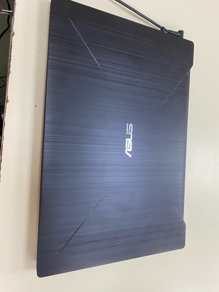 Ноутбук ASUS; Core i7-7700HQ, GeForce GTX 1060 3GB, 8 Гб, 120 Гб, 1 Tb