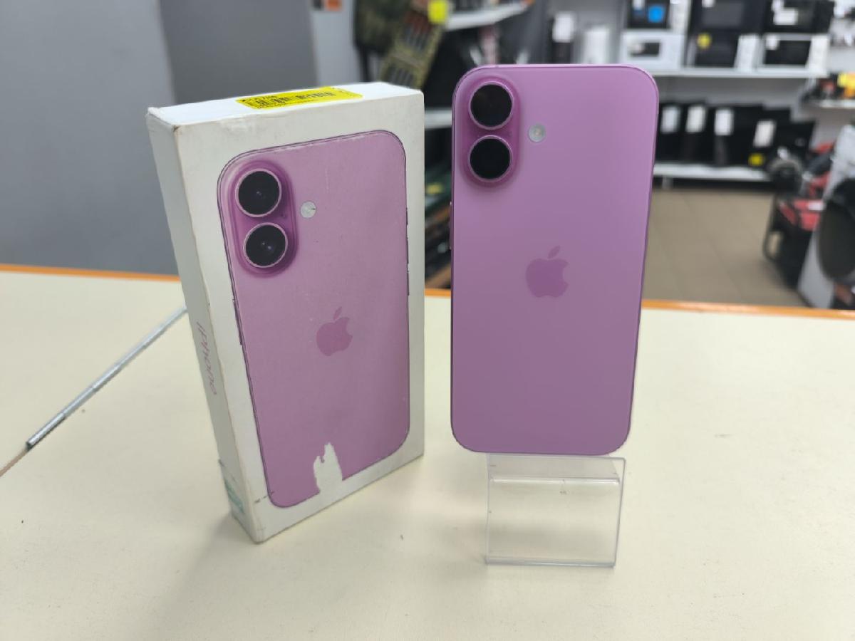 Смартфон Apple Iphone 16 128Gb