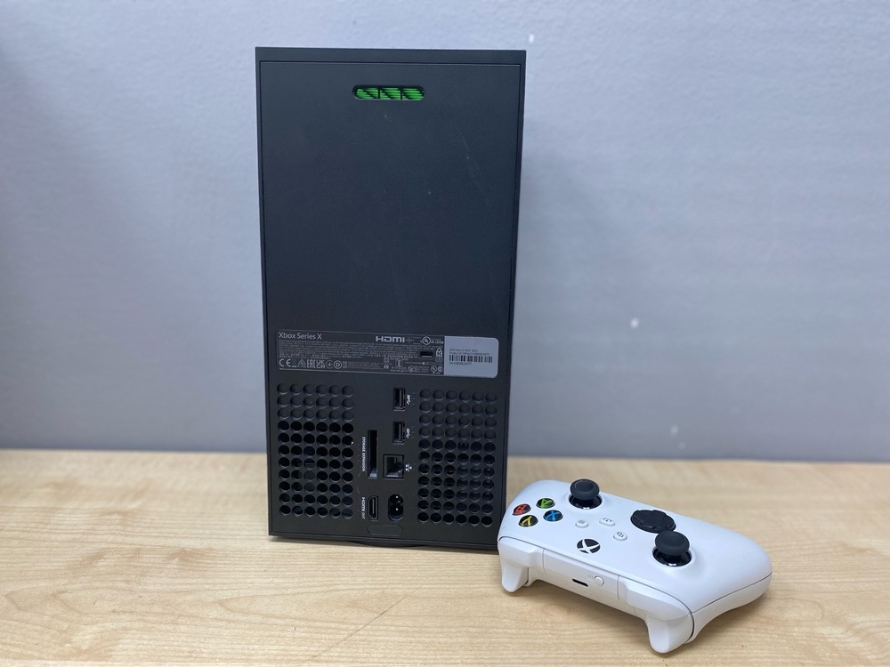 Игровая приставка Xbox Series X 1Tb