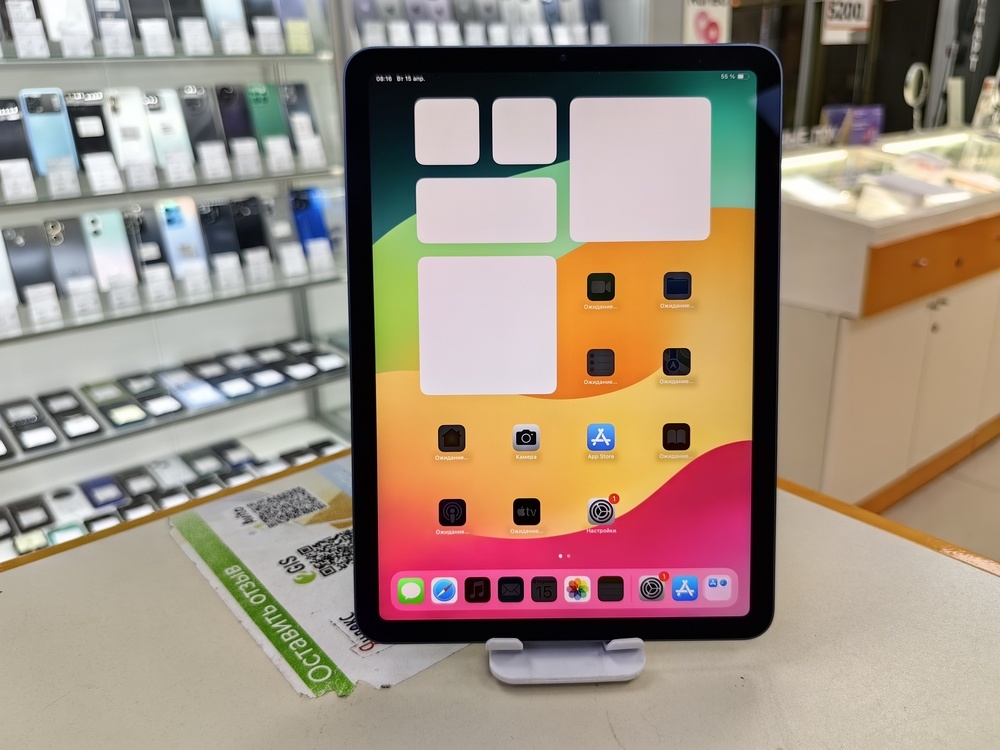 Планшет Apple iPad Air 5 2022 WI-FI A2588