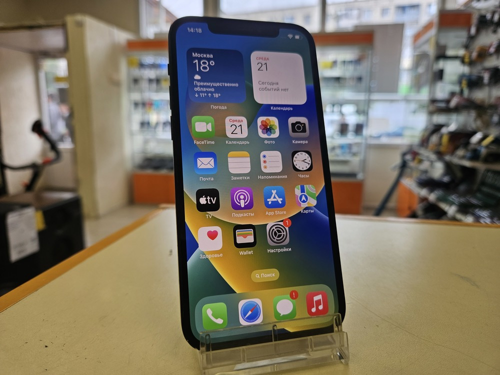 Смартфон Apple iPhone 12 64Gb