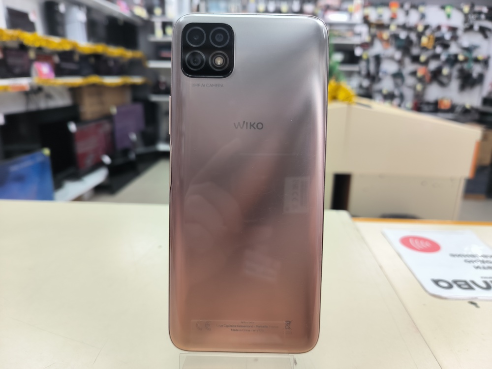 Смартфон Wiko T3