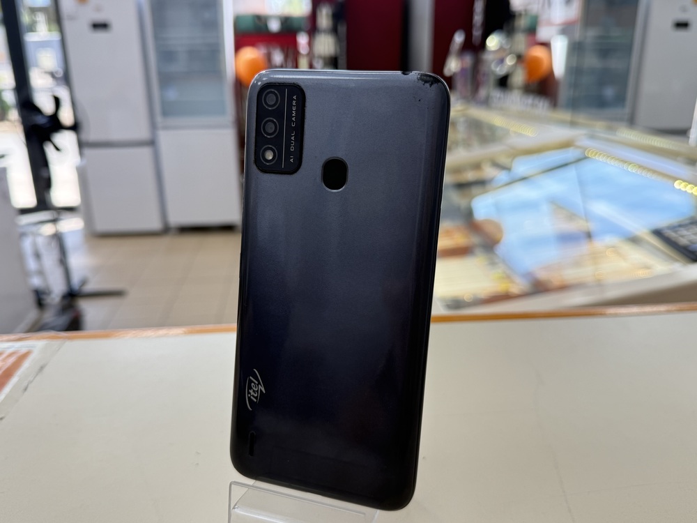 Смартфон Itel A48 2/32