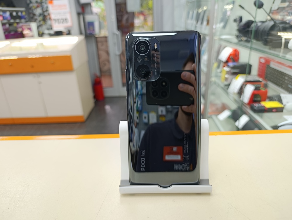 Смартфон Xiaomi Poco F3 8/256