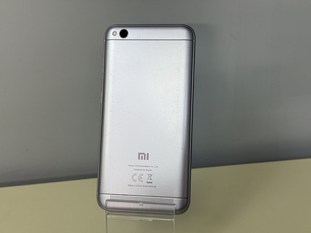 Смартфон Xiaomi Mi 5A 2/16