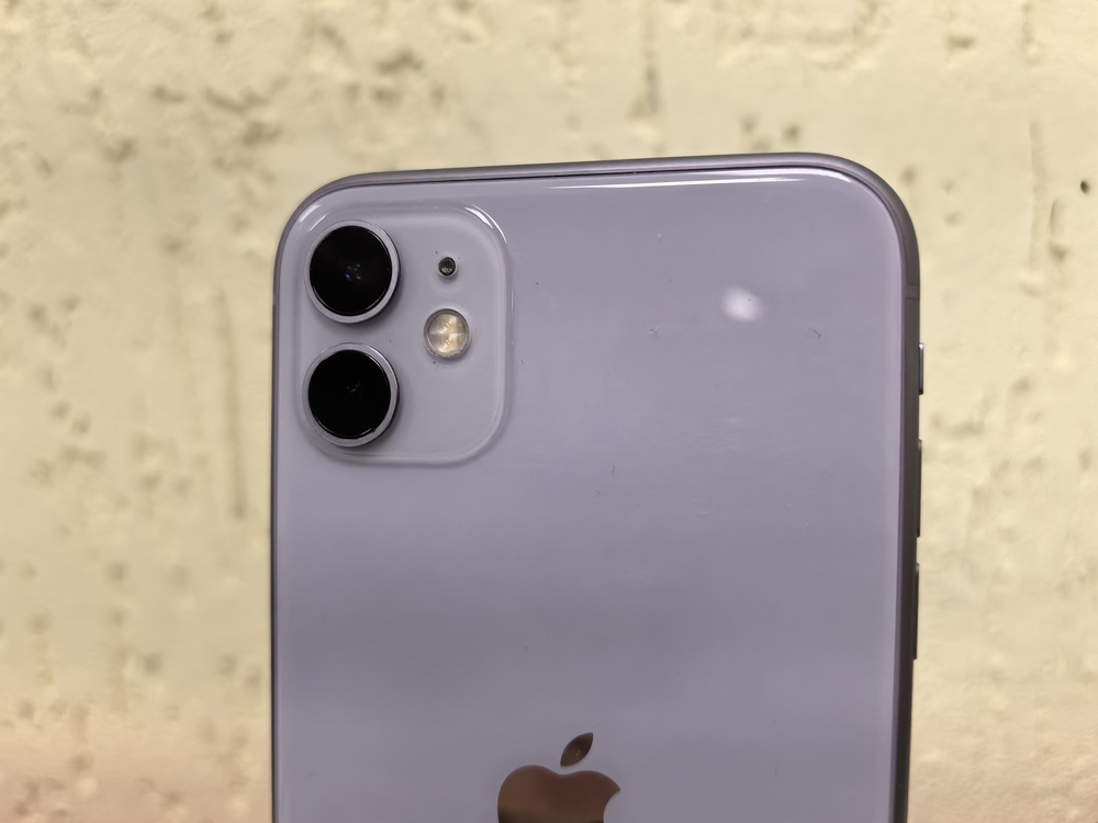Смартфон Apple iPhone 11 64Gb