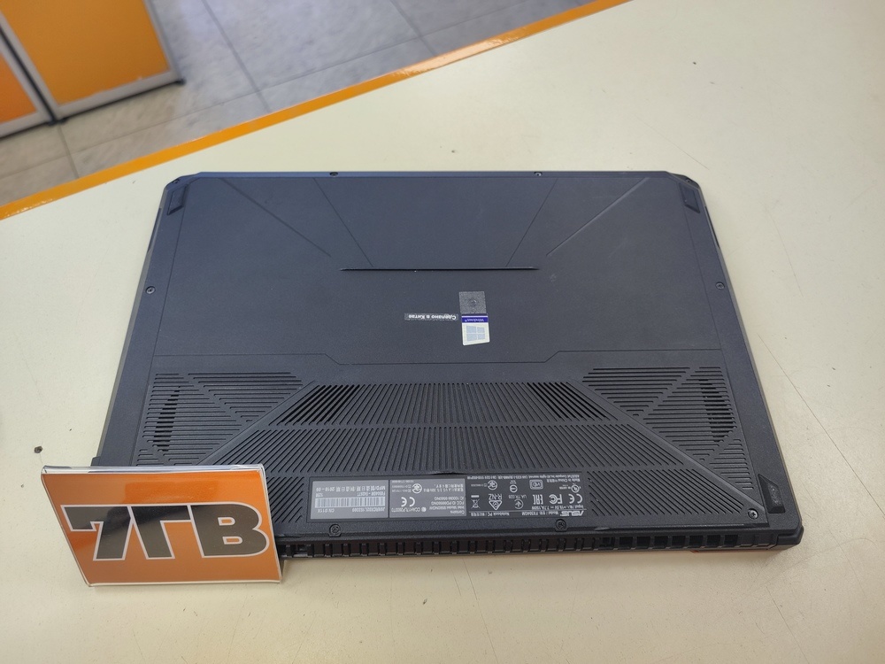 Ноутбук ASUS FX504GM; Core i5-8300H, GeForce GTX 1060 3GB, 8 Гб, 120 Гб, 1 Tb