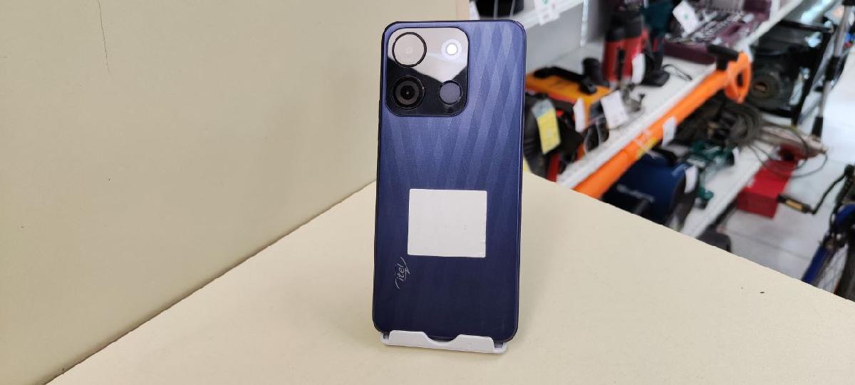 Смартфон Itel A60S