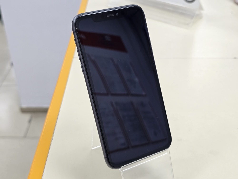 Смартфон Apple iPhone 11 64Gb