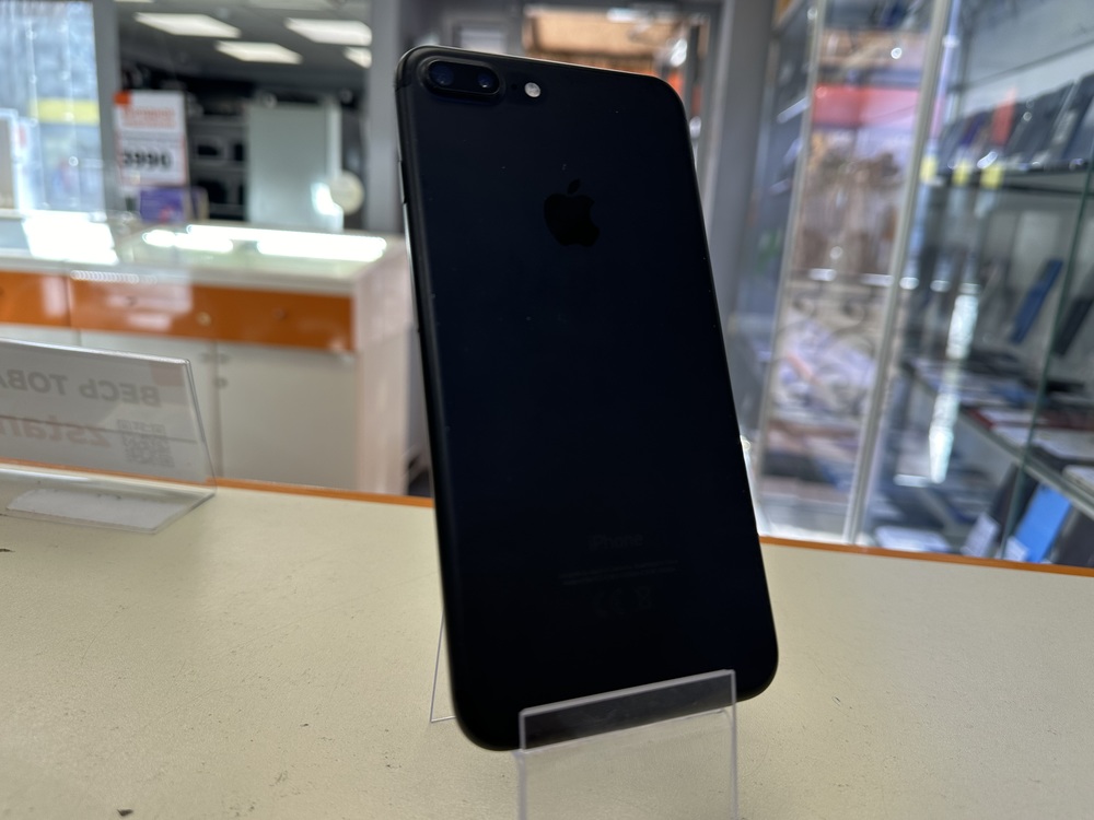 Смартфон Apple iPhone 7 Plus 32Gb