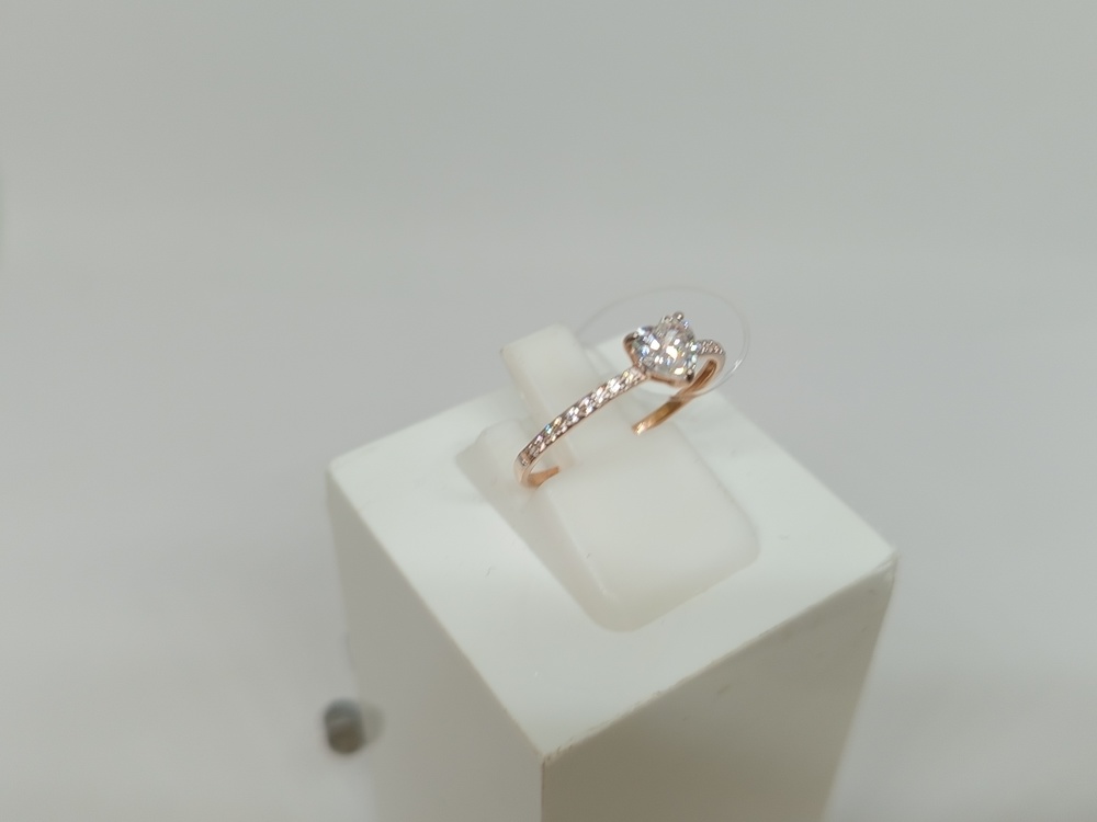 КОЛЬЦО С КАМНЯМИ (Au 585)