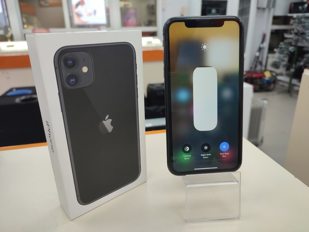 Смартфон Apple iPhone 11 128Gb