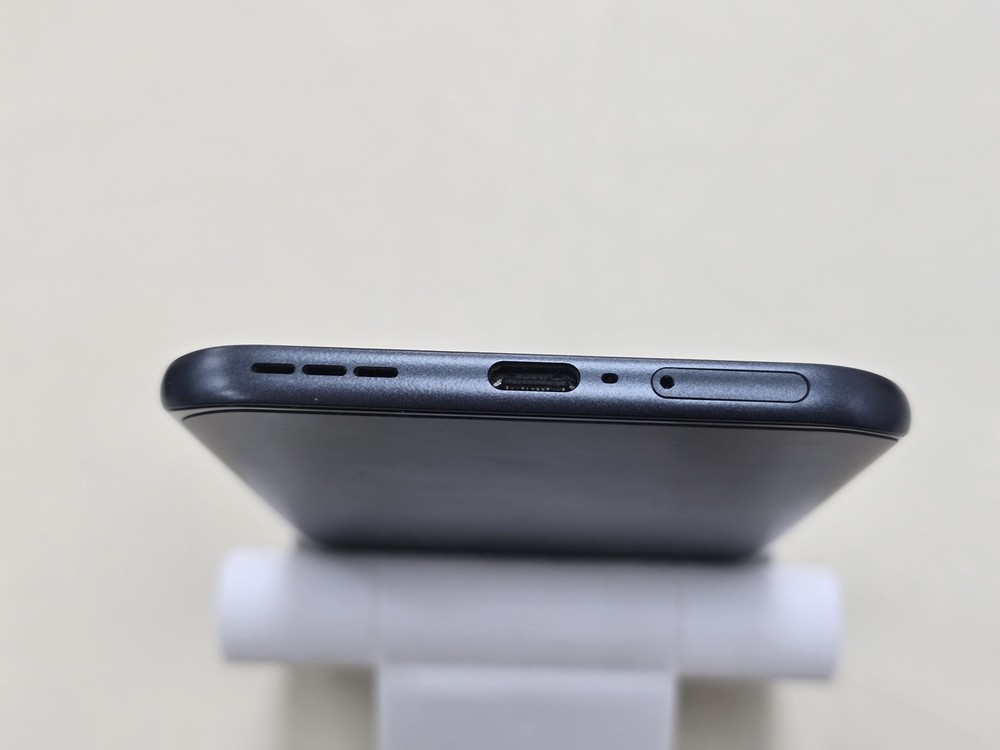Смартфон Tecno Spark Slim 8/256