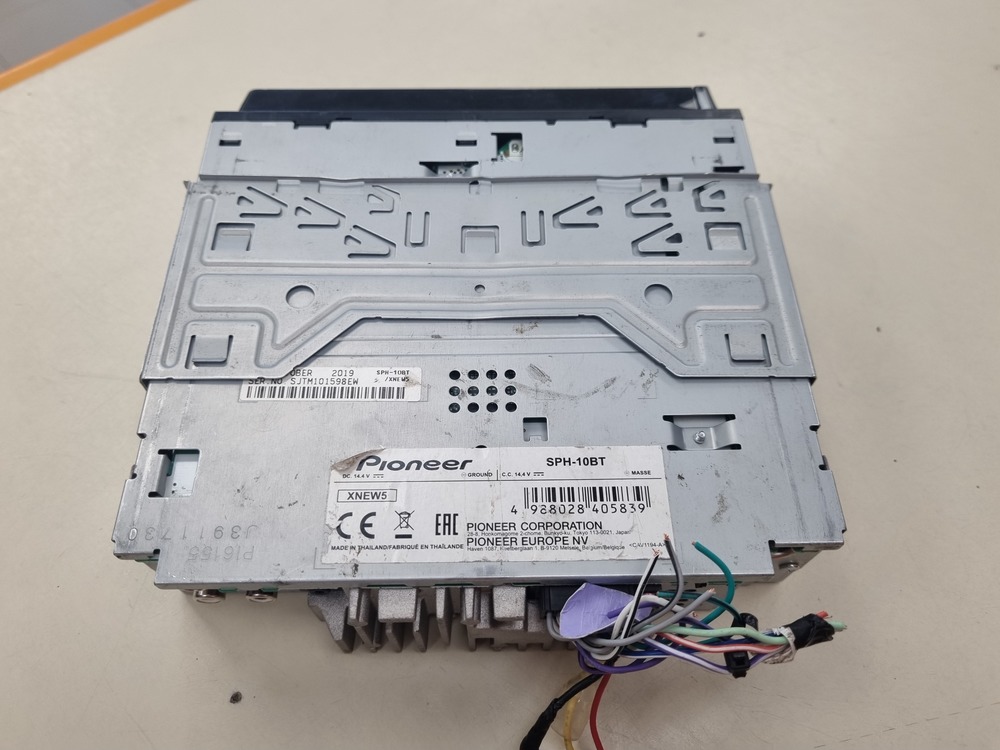 Автомагнитола Pioneer SPH-10BT