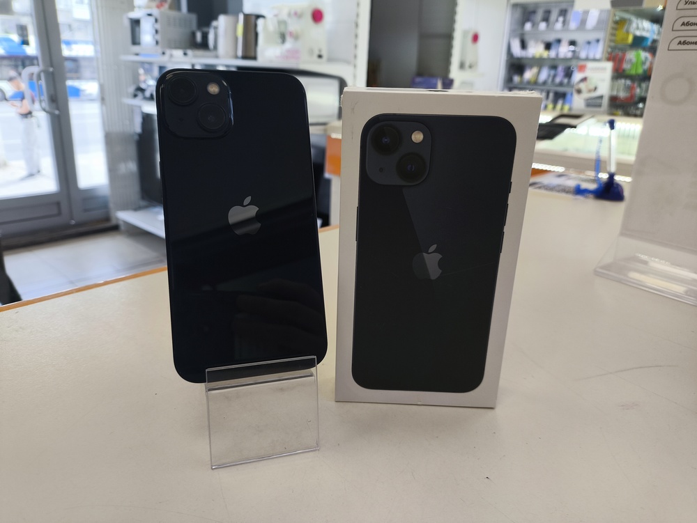 Смартфон Apple iPhone 13 128Gb