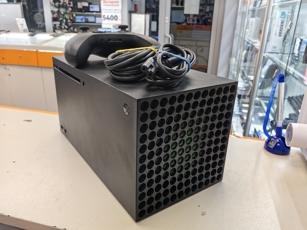 Игровая приставка Xbox Series X 1Tb