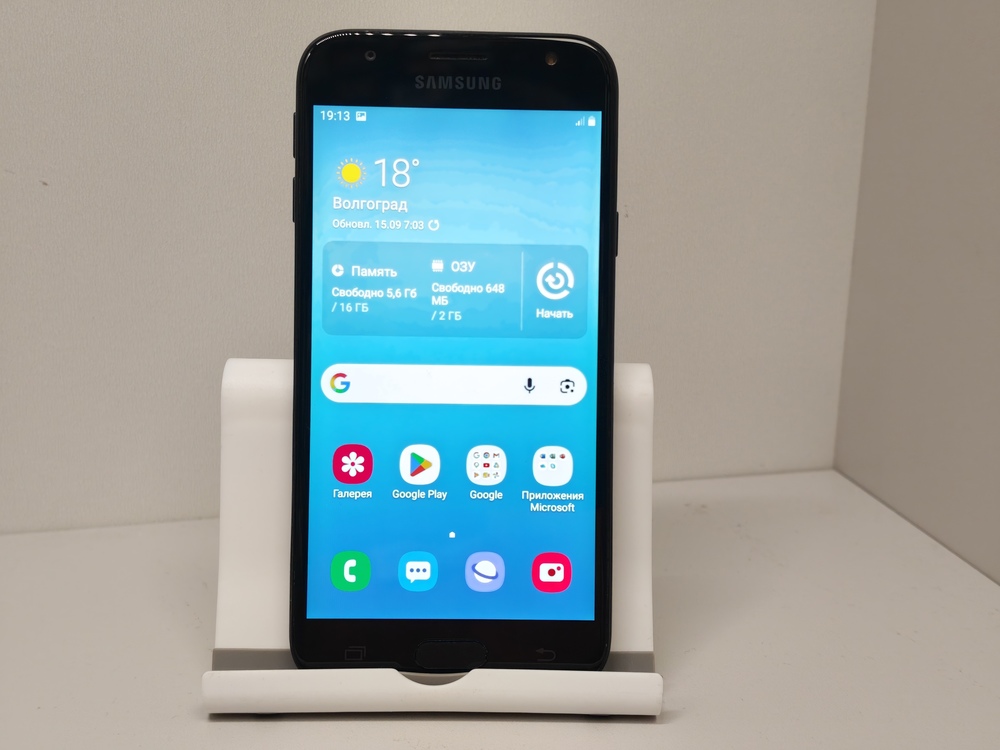 Смартфон Samsung Galaxy J3 2017 2/16
