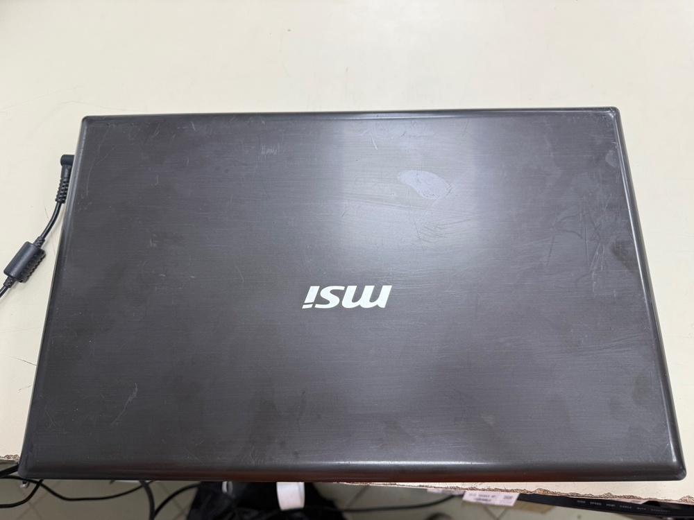 Ноутбук MSI; Core i5-2430M, Нет, 4 Гб, Нет, 500 Гб