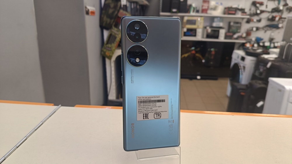 Смартфон Honor 70 8/128
